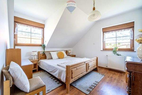 Einliegerwohnung OG (4).jpg