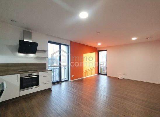 gemütliche Wohnküche mit viel Licht