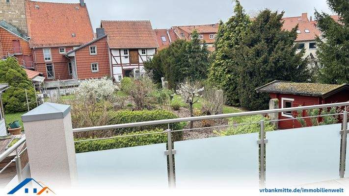 Balkon mit Blick ins Grüne