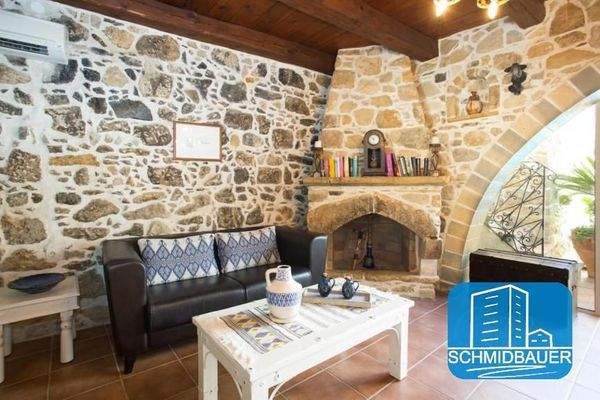 Kreta, Sivas: Traditionelles Steinhaus mit Swimmingpool