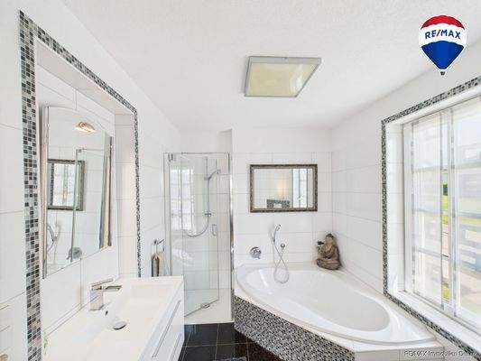 RE/MAX Immobilien DeLux Bungalow Nonnweiler