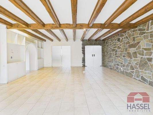 Hell und Großzügig