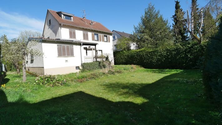 Grundstück mit Abrisshaus
