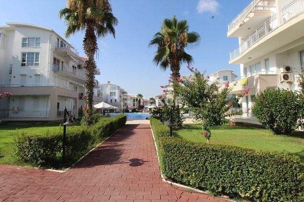 Furnished Mezzanine Flat in a Complex with Pool in Antalya Belek