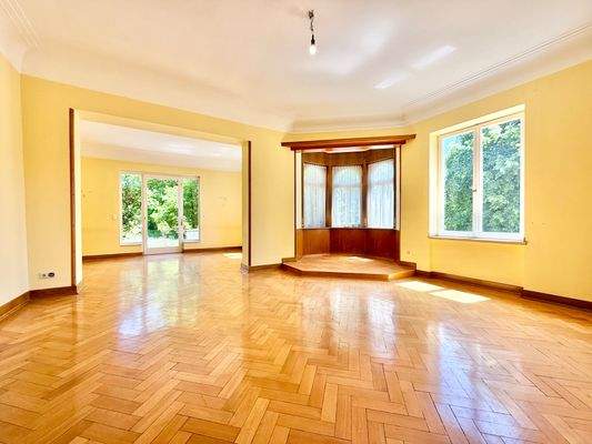 EG rechter Flügel: Herrschaftliches Wohn- und Esszimmer