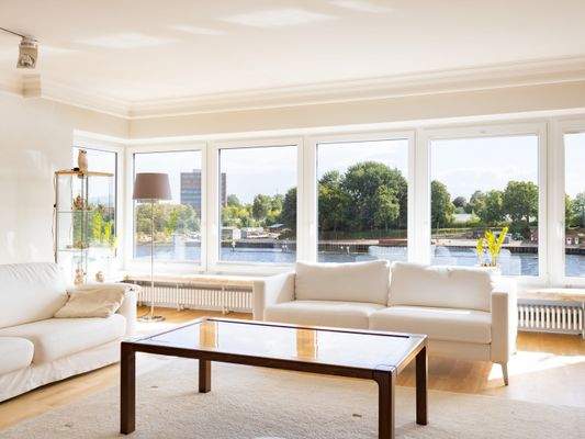 Wohnbereich mit Blick auf den NOK