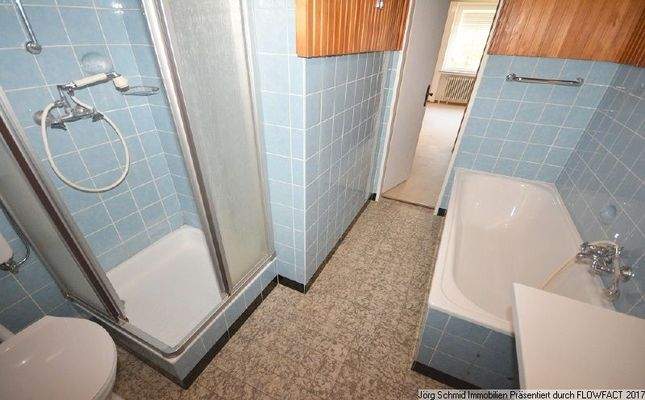 Vollbad im Obergeschoss