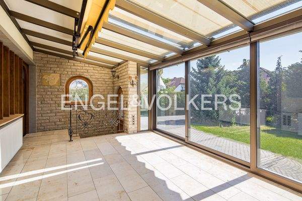 Vorderer Wintergarten aus 2002  mit elektrischen R