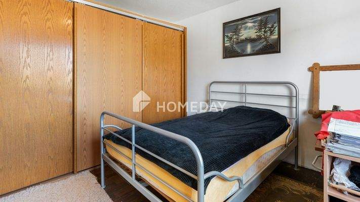 1. OG Schlafzimmer 1 2