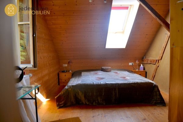 Schlafzimmer1_Ansicht1.jpg