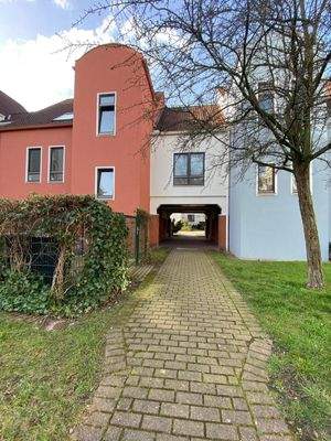 Hanns-Bisegger-Straße 8+10