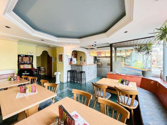 B35_Vorderes Haus: EG Imbiss