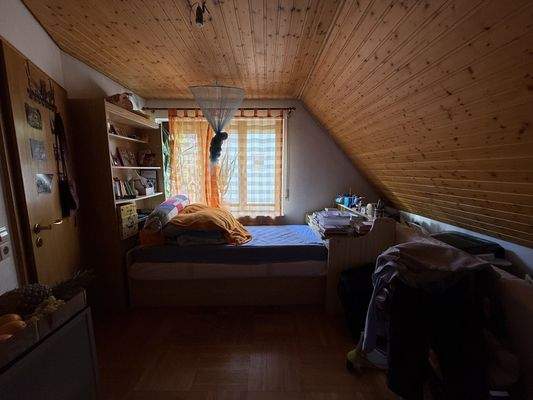 Wohnung Dachgeschoss  2