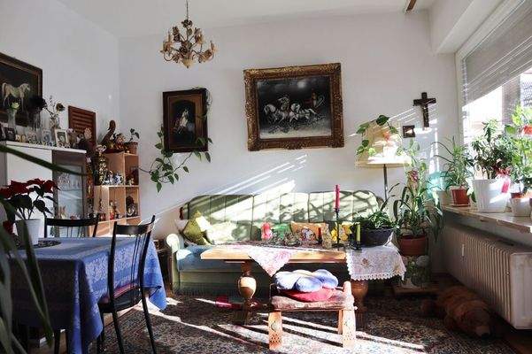 EG links - Wohnzimmer mit Terrassenzugang