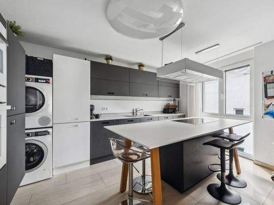 Küche mit Kücheninsel WE2