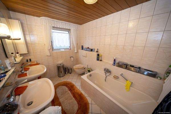 Badezimmer Erdgeschoss