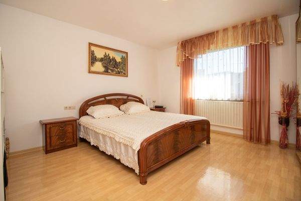 Schlafzimmer Erdgeschoss