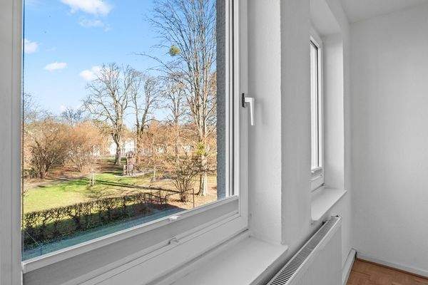 Blick Nordseite / Spielplatz