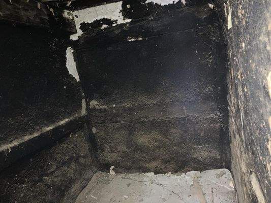 ehemalige Räucherkammer im OG