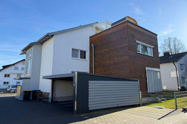 Außenansicht Carport