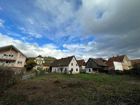 Bauplatz mit EFH Scheune und Nebengebäude