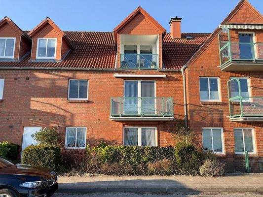 Gebäude - Vorderansicht