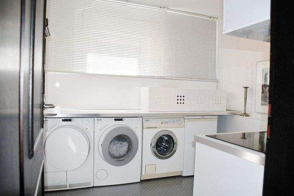 Hauswirtschaftsraum Untergeschoss.JPG