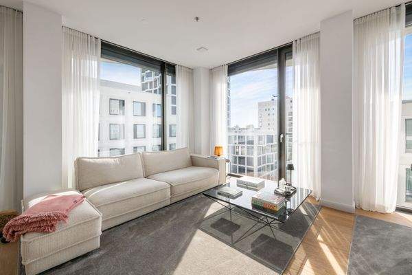 Bodentiefe Glasfronten und Lichtfülle