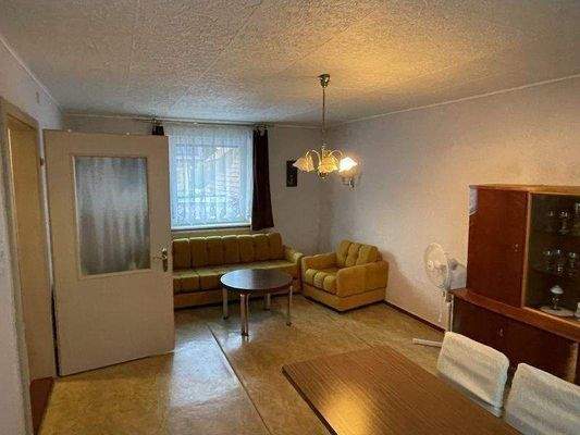 Wohn-/Schlafraum 2 im OG (1)