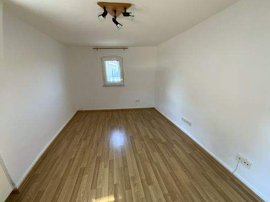 Arbeits- oder Kinderzimmer