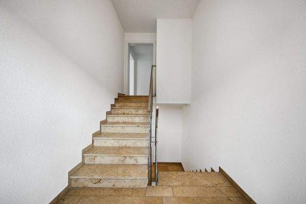 Treffenaufgang 3. OG zu 1. DG