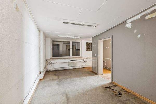 Neustadt31_Laden_47417_IMAXX