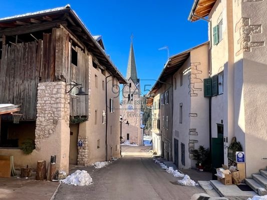 Historisch komplett renoviertes Gebäude am Mendelpass in Ruffré - Trentino / Südtirol