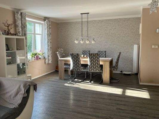 Eßbereich Hauptwohnung.jpg