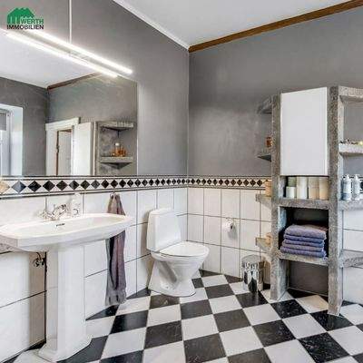 6B8FBF44-046B-4B4B-B36E-9A1B91B66950