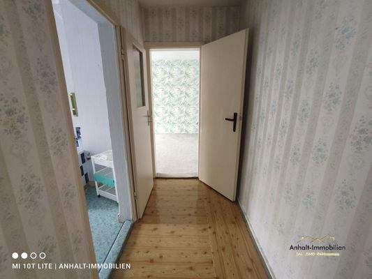 Haus re - OG - Flur2