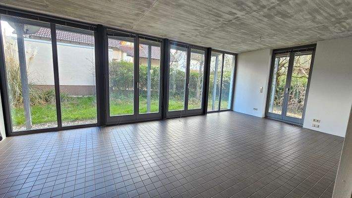 Teilansichten Wohn-Eßbereich (1).jpg