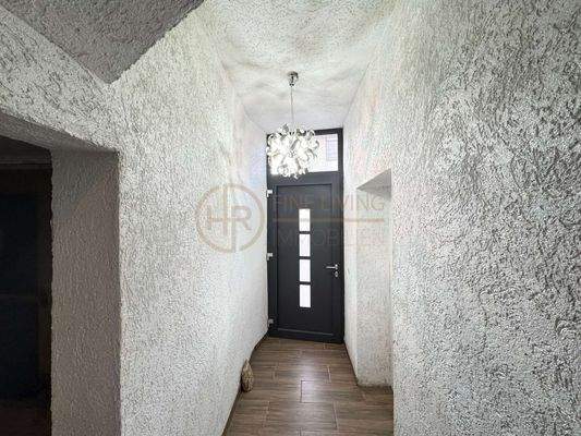 Flur Eingangsbereich_EG_IMG_6773