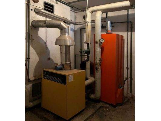 Treppe und Heizung_2