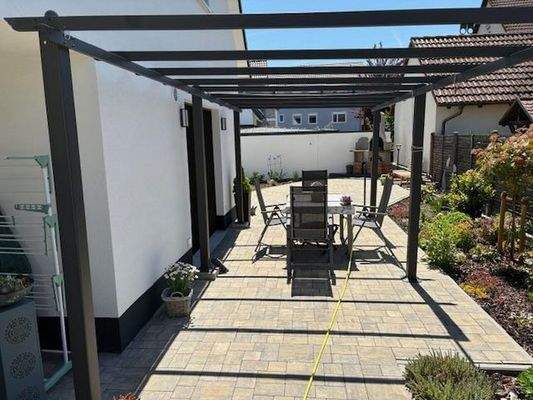 SW Terrasse Lamenllenpergola 