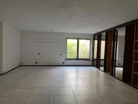 Schlafraum Richtung Garten