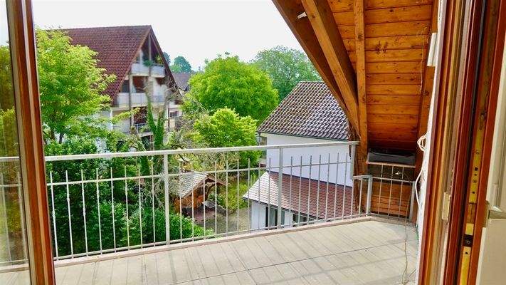 Überdachte Loggia Richtung Innenhof