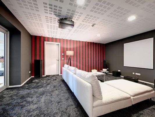 Kinoatmosphäre in den eigenen vier Wänden