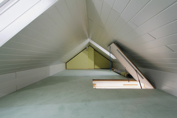 Lagerfläche im Dachspitz...