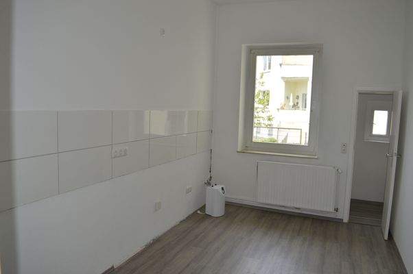 Bismarckstraße 129_EG links hinten 1.JPG