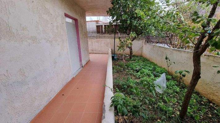 Kreta, Agia Pelagia: Tolles Haus mit 2 Wohnungen zu verkaufen