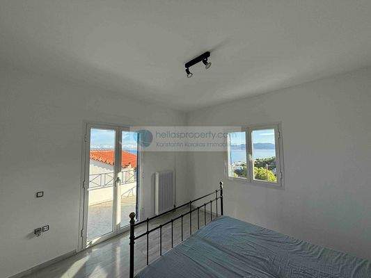 36. BEDROOM 1ST FLOOR