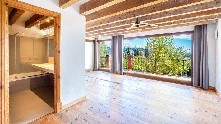 Villa mit Panoramablick zur Mieten in Ses Rotgetes, Esporlas. Mallorca