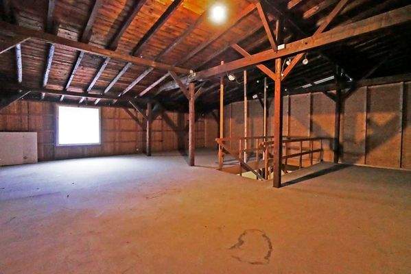 Ausreichend Platz auf 2 Etagen 