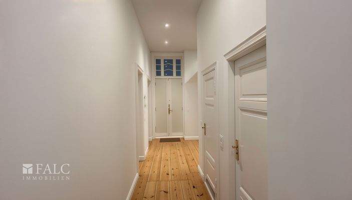 Flur Richtung Wohnungstür
